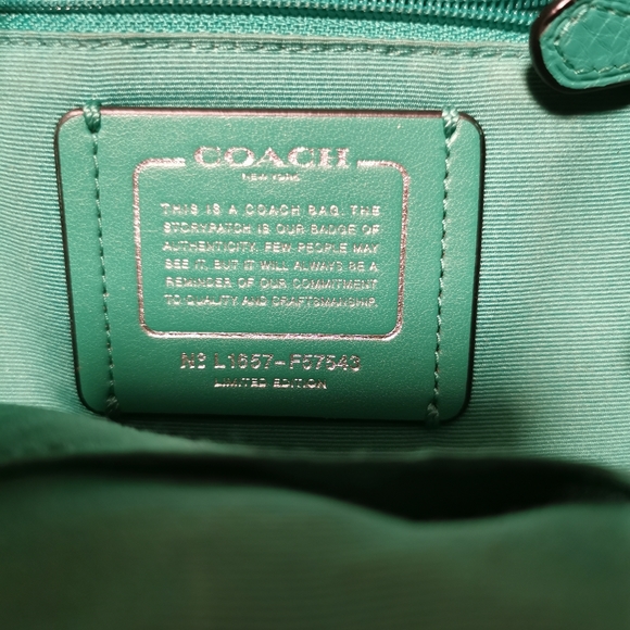 coach floral bucket bag in black - Picture 5 of 5